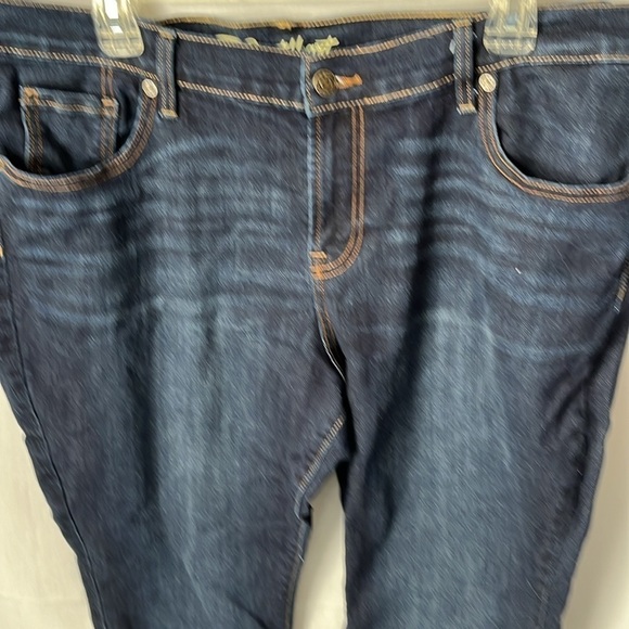 Old Navy SweetHeart Jeans - Picture 3 of 8